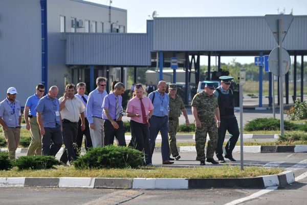 OSCE observers visiting Gukovo checkpoint in Rostov region - Sputnik International