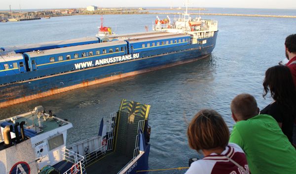 New Simferopol-to-Moscow train route bypasses Ukraine - Sputnik International