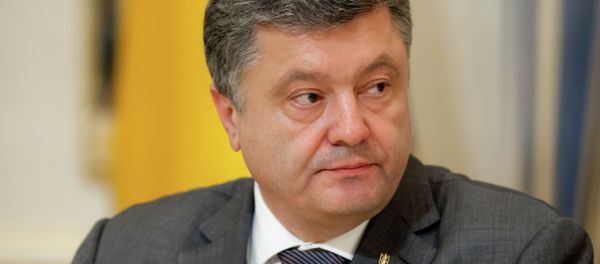 Ukrainian President Petro Poroshenko suggested in a telephone conversation with the US Secretary of State suggested to continue negotiations on the eastern crisis Ukrainian President Petro Poroshenko suggested in a telephone conversation with the US Secretary of State suggested to continue negotiations on the eastern crisis - Sputnik International