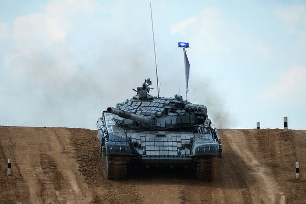 T-72 Battle Tank During 2014 Tank Biathlon World Championship - Sputnik International