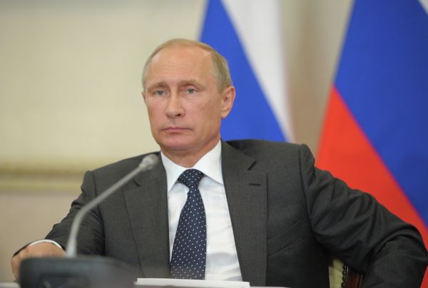 Vladimir Putin instructed the Cabinet to review until December the effectiveness of the existing mechanism of the development and implementation of state programs. - Sputnik International