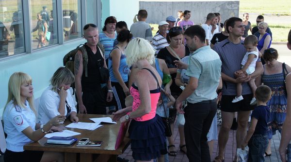 Ukrainian refugees arrive in Russia's Smolensk region - Sputnik International