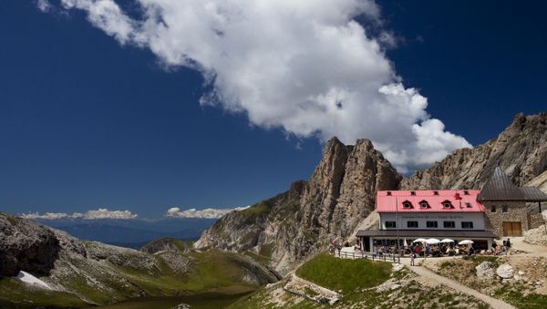 Tierser Alpl mountain hut, on the way from Schlern to the Rosengarten mountain range, Dolomites, eastern Alps, South Tyrol, Bolzano province, Italy, Europe Tierser Alpl mountain hut, on the way from Schlern to the Rosengarten mountain range, Dolomites, eastern Alps, South Tyrol, Bolzano province, Italy, Europe - Sputnik International