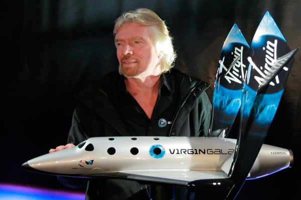 Virgin Group founder Richard Branson calls for a peaceful solution to the current conflict in Ukraine - Sputnik International