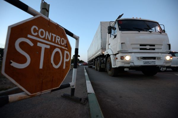 A truck carrying humanitarian aid for people in southeastern Ukraine at the checkpoint. The Russian Foreign Ministry earlier voiced its dissatisfaction with Ukraine’s attempts to hold up the aid convoy. - Sputnik International