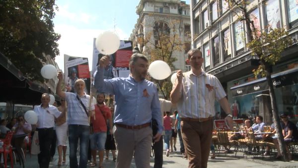 Tens of People March Across Belgrade to Show Support for Photographer Stenin - Sputnik International