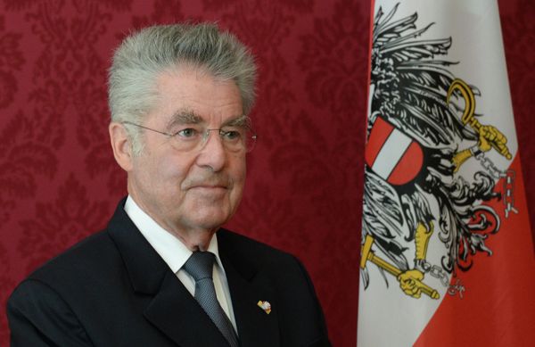 Austrian President said that relations between the European Union, Russia and Ukraine have to cool down. - Sputnik International
