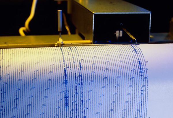 Two earthquakes measuring up to 5.1 on the Richter scale have occurred in eastern Indonesia. - Sputnik International