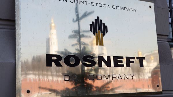 Russia's state-run Rosneft energy company and China National Petroleum Corporation (CNPC) are considering the supply of Russian liquefied natural gas to China, Rosneft said Monday. - Sputnik International