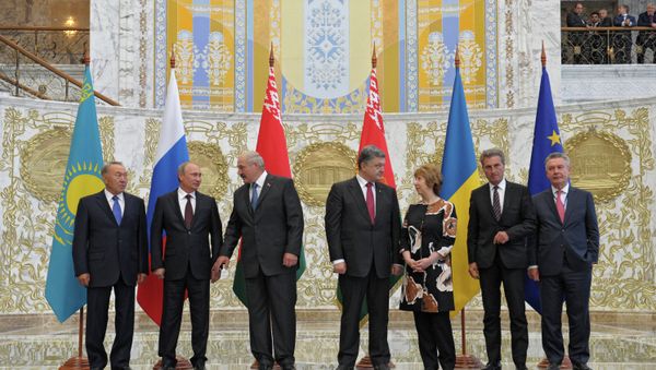 Representatives from Ukraine, Russia and the OSCE are set to meet in Minsk, Belarus for a fresh round of negotiations of the Contact Group on Ukraine. Representatives from Ukraine, Russia and the OSCE are set to meet in Minsk, Belarus for a fresh round of negotiations of the Contact Group on Ukraine. - Sputnik International