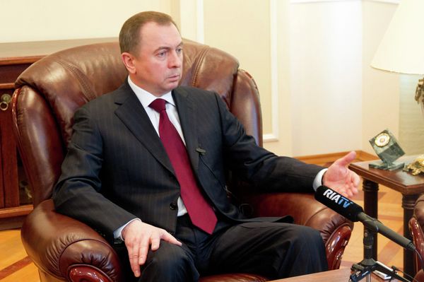 Belarusian Foreign Minister Vladimir Makei comments on the the Customs Union-Ukraine-EU meeting in the Belarusian capital Minsk. - Sputnik International