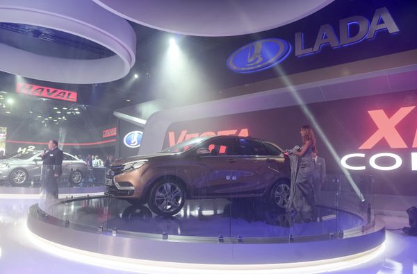 Lada X-ray concept car presentation at Moscow International Motor Show 2014 Lada X-ray concept car presentation at Moscow International Motor Show 2014 - Sputnik International