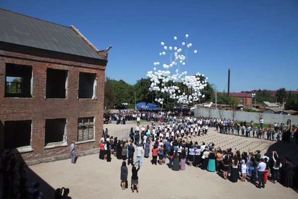 Beslan School Massacre: 10 Years After - Sputnik International