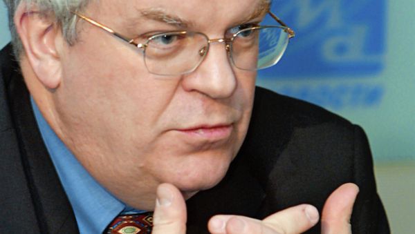 Russian Envoy to the European Union Vladimir Chizhov said that the Western Russophobic rhetoric of the past few days aims at provoking strong action against Russia at the upcoming European Union and NATO summits - Sputnik International