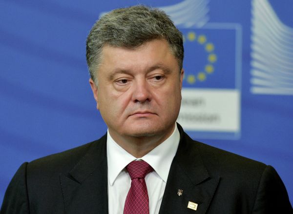 Petro Poroshenko said that the military-technical cooperation between EU and Ukraine has not been discussed at the European Council summit - Sputnik International