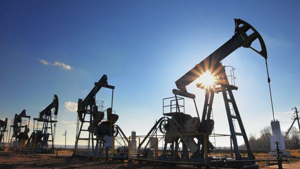Oil extraction. - Sputnik International
