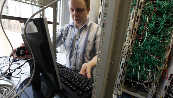 Russian Communications Ministry has developes measures to support domestically produced substitutes for imported software - Sputnik International