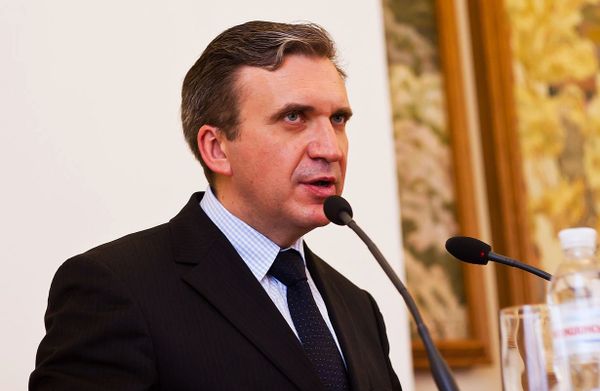 The Ukrainian parliament, the Verkhovna Rada removed Economic Development and Trade Minister Pavlo Sheremeta from office - Sputnik International