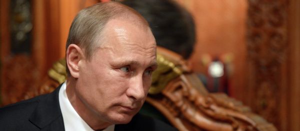Russian President Vladimir Putin deserves credit for revitalizing the NATO alliance, according to the former Under Secretary of State and US Ambassador to NATO R. Nicholas Burns. - Sputnik International