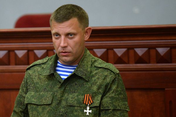 Donetsk People's Republic Prime Minister Alexander Zakharchenko said aggravated situation in the republic may negatively reflect on the process of the Minsk talks on Ukraine. - Sputnik International