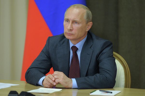 Russian President Vladimir Putin said that Ukrainian crisis provoked by the West, is mainly used to resuscitate NATO - Sputnik International