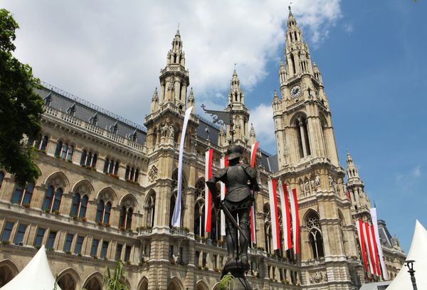 The Rathaus (Town Hall) place for both of the mayor and city council of the city of Vienna. - Sputnik International