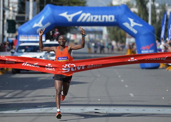 Russian Runners Hit the Streets for National Day of Running 2014 - Sputnik International