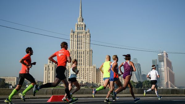 Russian Runners Hit the Streets for National Day of Running 2014 - Sputnik International