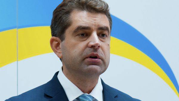 Foreign Ministry spokesman Yevhen Perebiynis said Human Rights Watch findings on the use of cluster munitions in populated areas of Donetsk by Ukrainian military are unsubstantiated - Sputnik International