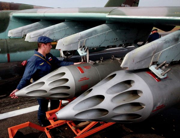Vostok-2014 Military Exercise Simulates Clashes with Saboteur Commandos - Sputnik International