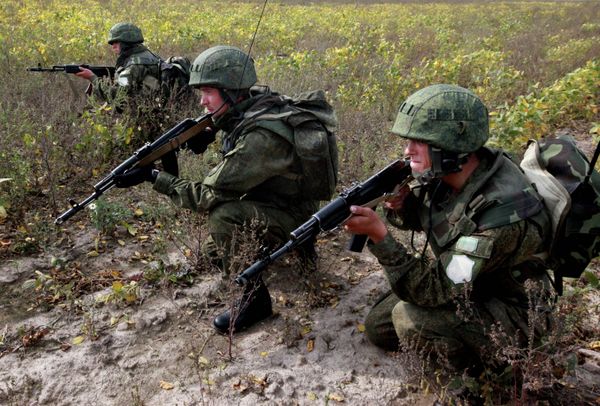 Russian armed forces of the Eastern Military District during Vostok-2014 military drills in Russia's Far East. Russian armed forces of the Eastern Military District during Vostok-2014 military drills in Russia's Far East. - Sputnik International