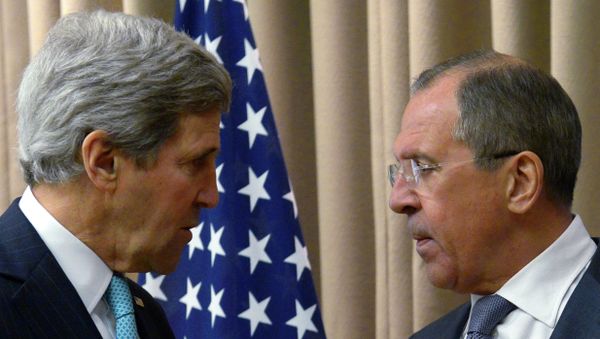 John Kerry (L) and Sergey Lavrov discussed the need for renewing the political process of talks between Syrian government and opposition John Kerry (L) and Sergey Lavrov discussed the need for renewing the political process of talks between Syrian government and opposition - Sputnik International