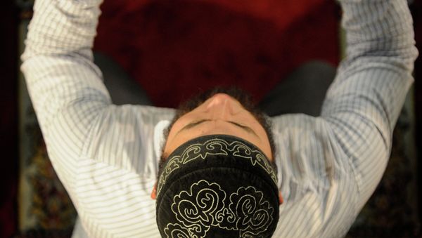 The expediency of the so-called de-radicalization programs of Muslim nationals of European countries, who often go to fight in the Middle East, has sparked a debate among the experts, with some calling it a waste of money and time, and others praising its efficiency. - Sputnik International