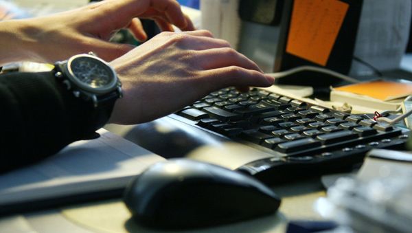 Работа за компьютером. Клавиатура - Sputnik International