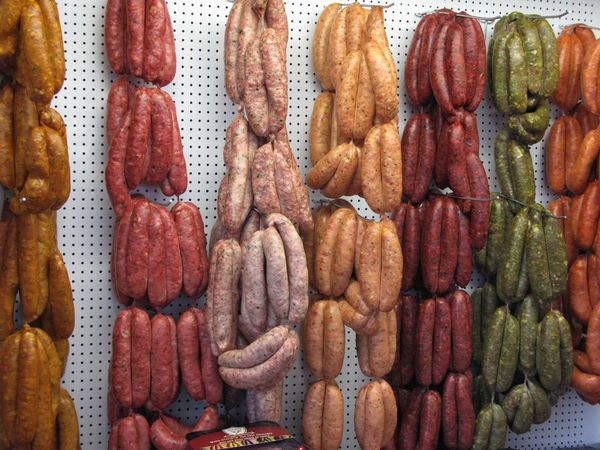 Russia's agricultural watchdog, temporarily banned imports of meat by-products from the European Union - Sputnik International