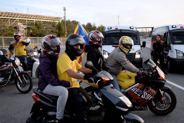 V is for Vote: A Rally in Barcelona to Support Catalonia's Independence V is for Vote: A Rally in Barcelona to Support Catalonia's Independence - Sputnik International