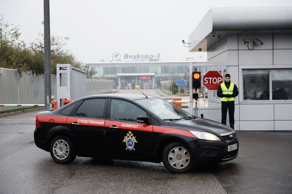 Representatives of Russian Investigative Committee at Vnukovo airport in Moscow. Representatives of Russian Investigative Committee at Vnukovo airport in Moscow. - Sputnik International