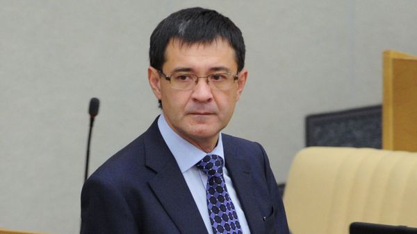 Father of the alleged cybercriminal Russian lawmeker Valery Seleznev. - Sputnik International
