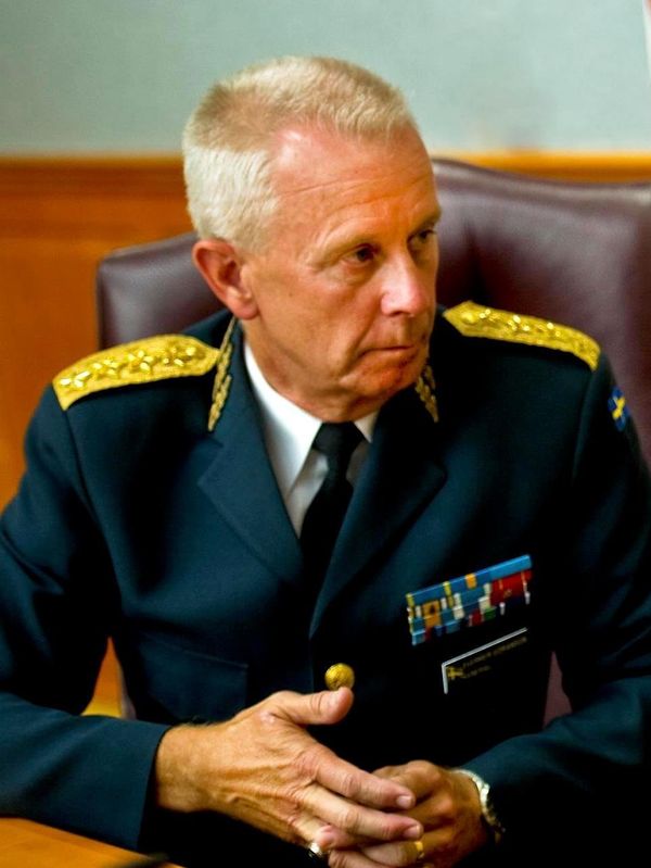 Commander of the Swedish Armed Forces Sverker Goranson rejected media reports on Tuesday that the ongoing submarine search in the Stockholm archipelago was triggered by the finding of a Russian radio transmitter. - Sputnik International