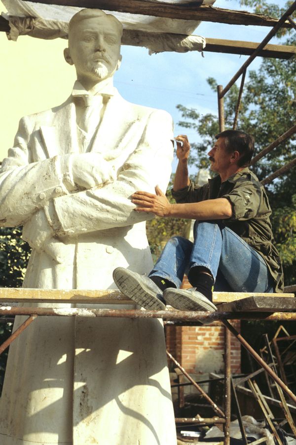 Sculptor Vyacheslav Klykov Sculptor Vyacheslav Klykov - Sputnik International