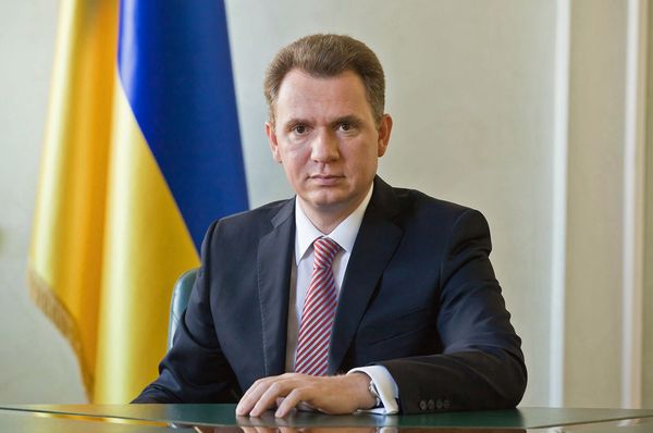 Mykhaylo Okhendovsky, the head of the Central Election Commission of Ukraine, expects to receive first preliminary data on the results of the early parliamentary elections from midnight to 1:00 a.m. local time - Sputnik International